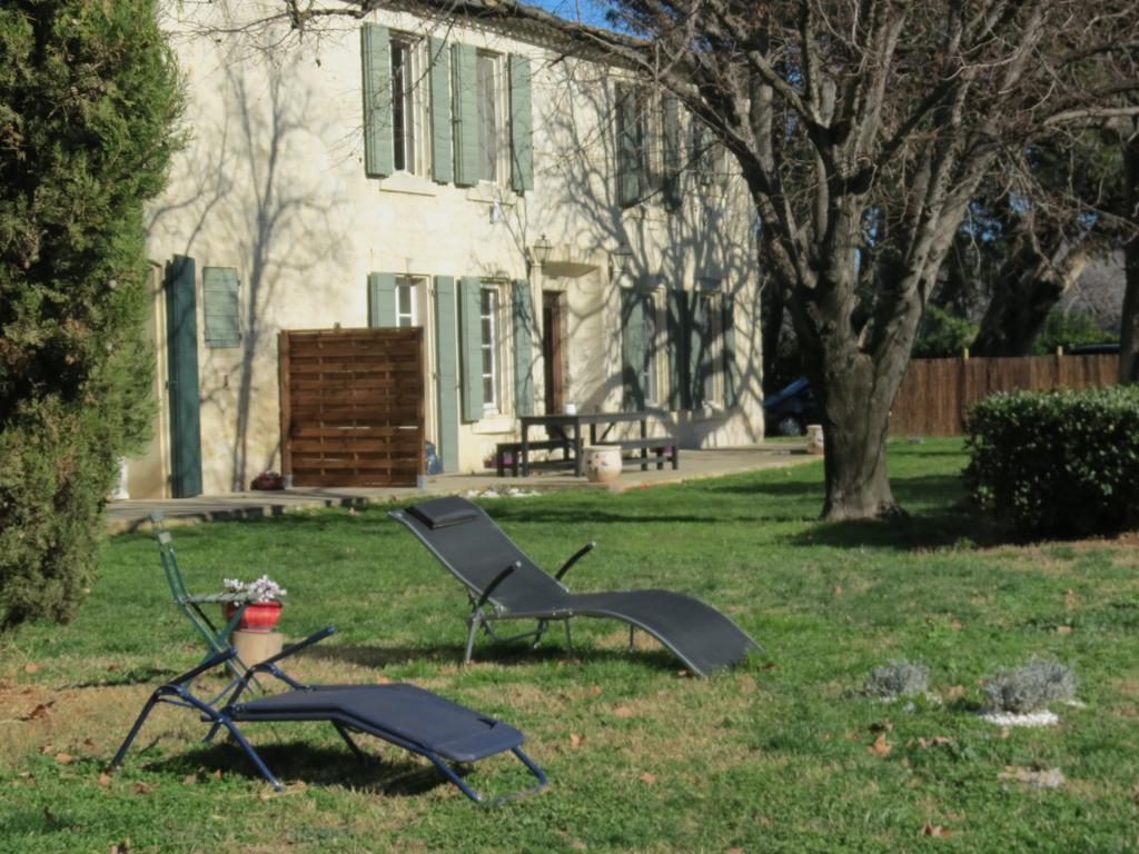 B&B Mas Les Lecques Beaucaire  Bilik gambar