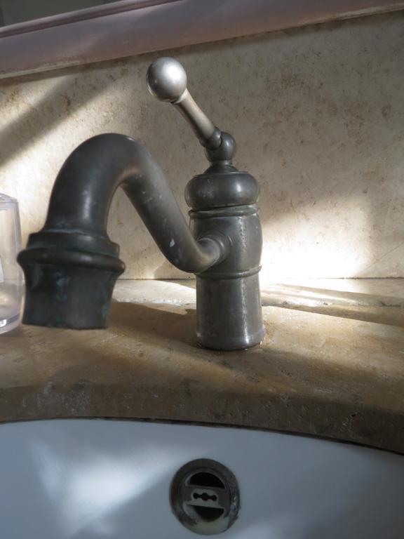 B&B Mas Les Lecques Beaucaire  Luaran gambar