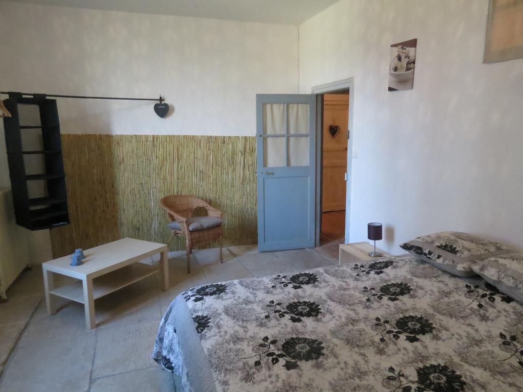 B&B Mas Les Lecques Beaucaire  Luaran gambar