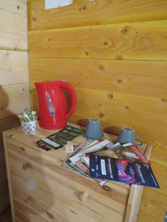 B&B Mas Les Lecques Beaucaire  Luaran gambar