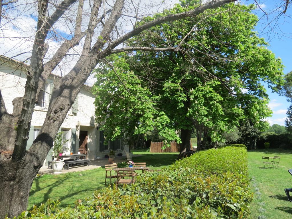 B&B Mas Les Lecques Beaucaire  Luaran gambar