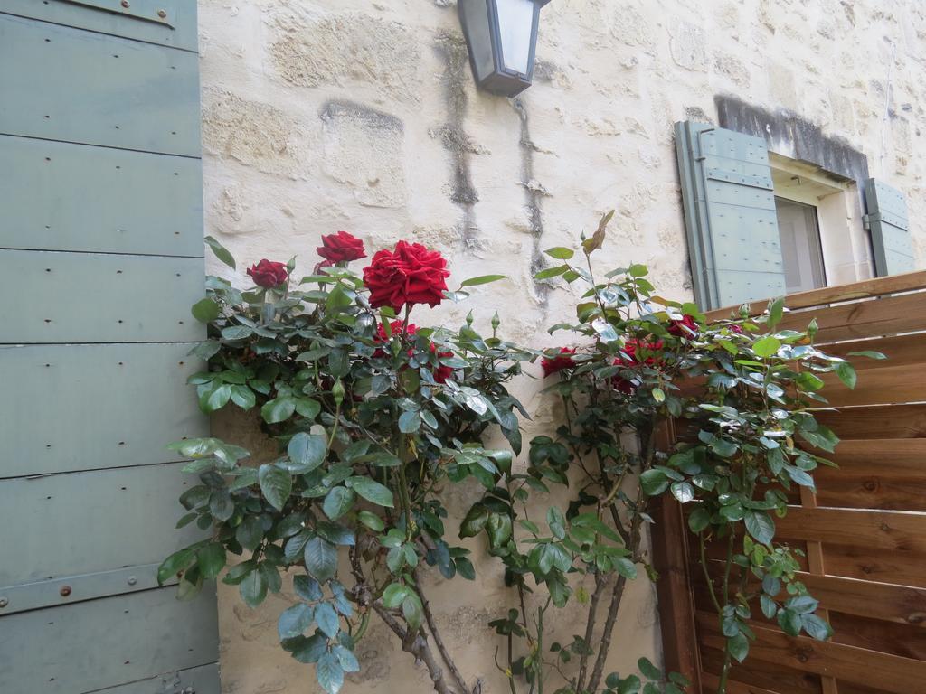 B&B Mas Les Lecques Beaucaire  Luaran gambar